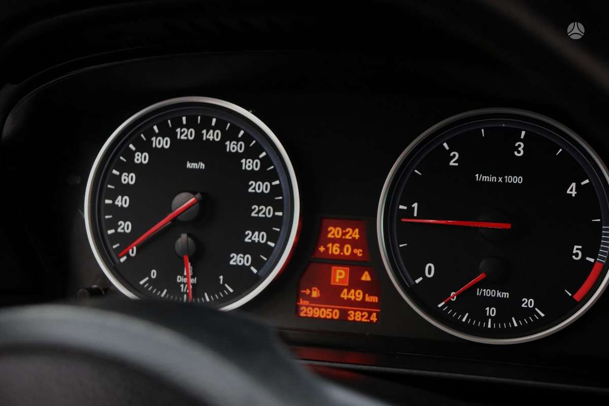 BMW 520, 2.0 l., Седан