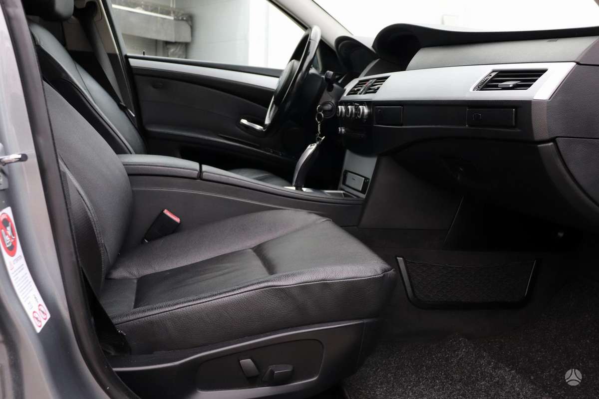 BMW 520, 2.0 l., Седан