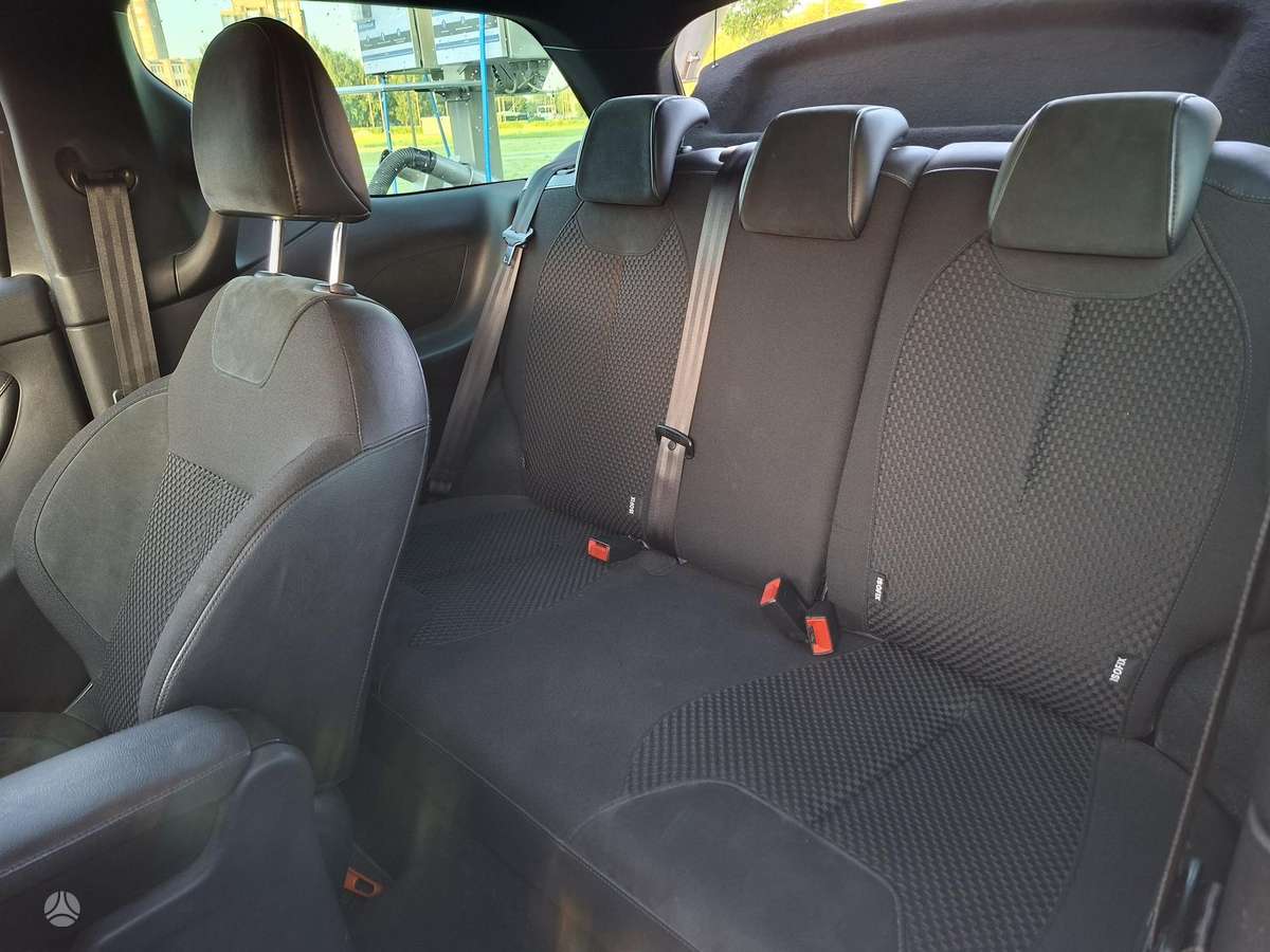 Citroen DS3, 1.6 l., hatchback