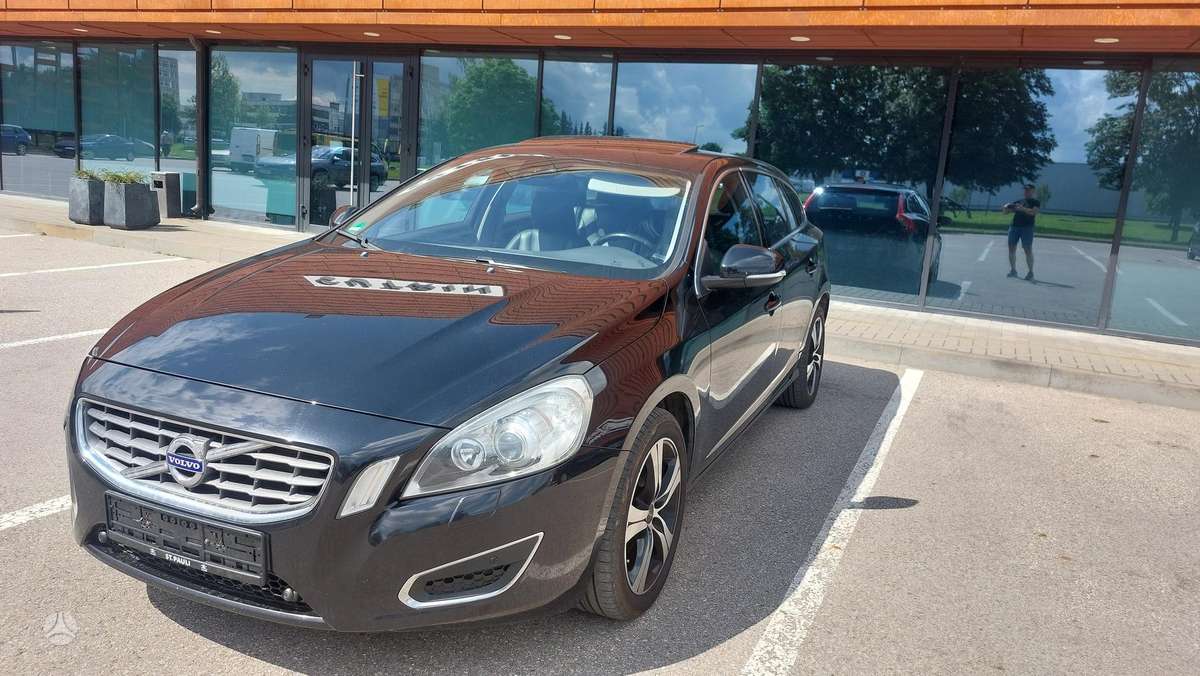 Volvo V60, 2.0 l., universalas