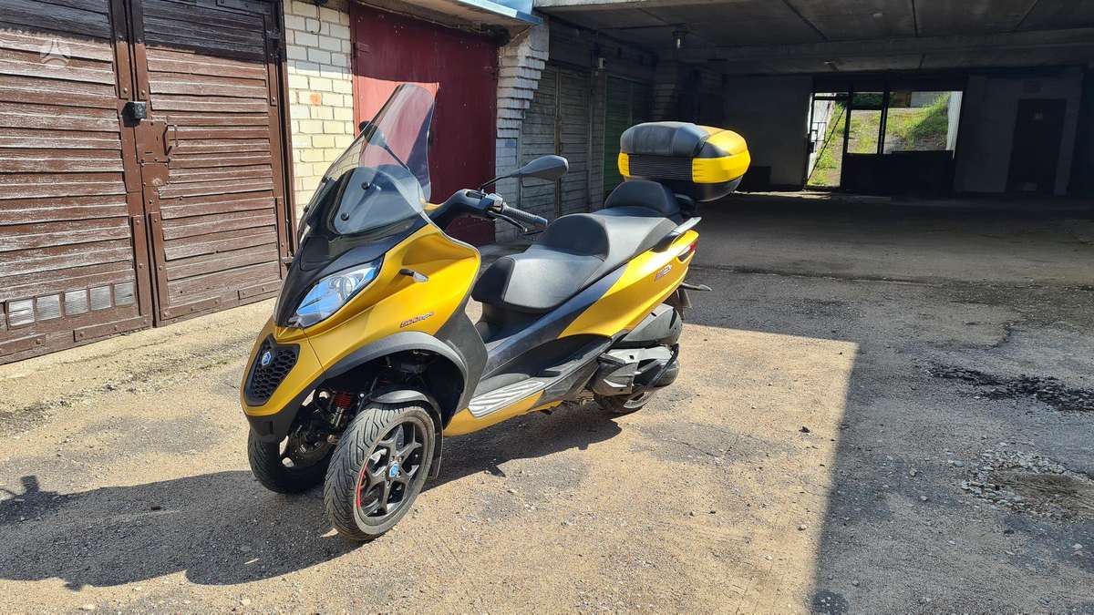 Piaggio MP3 493cc, trikes