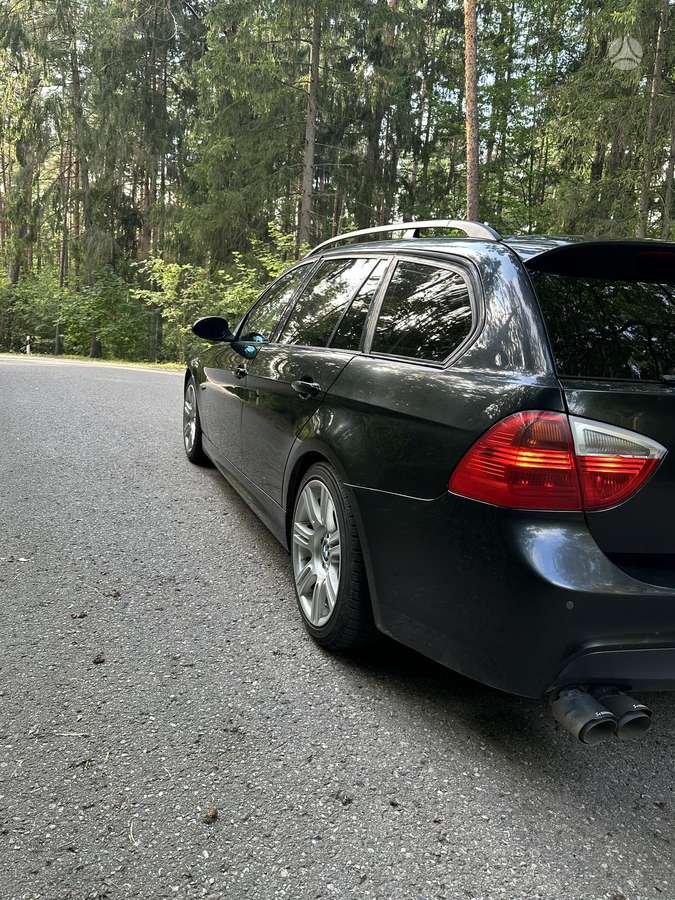 BMW 320, 2.0 l., universalas