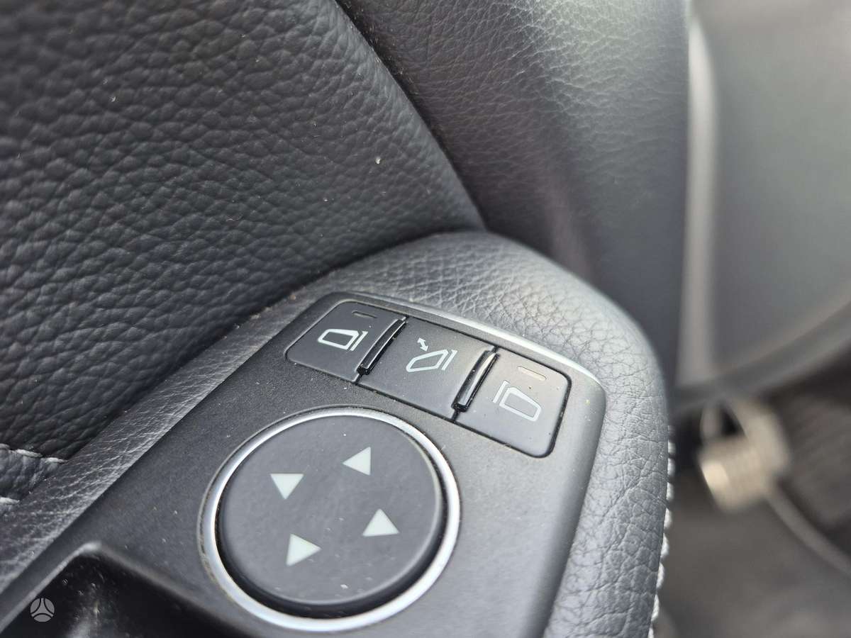 Mercedes-Benz B200, 1.8 l., Минивэн