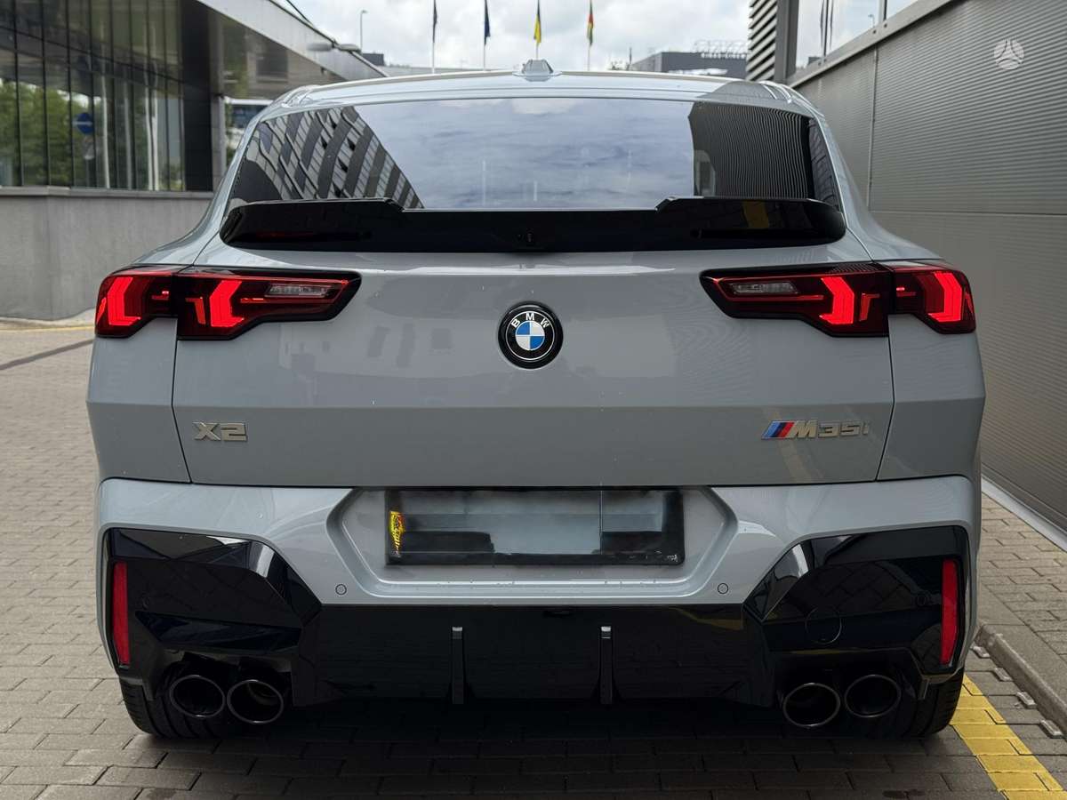 BMW X2, 2.0 l., off-road / crossover