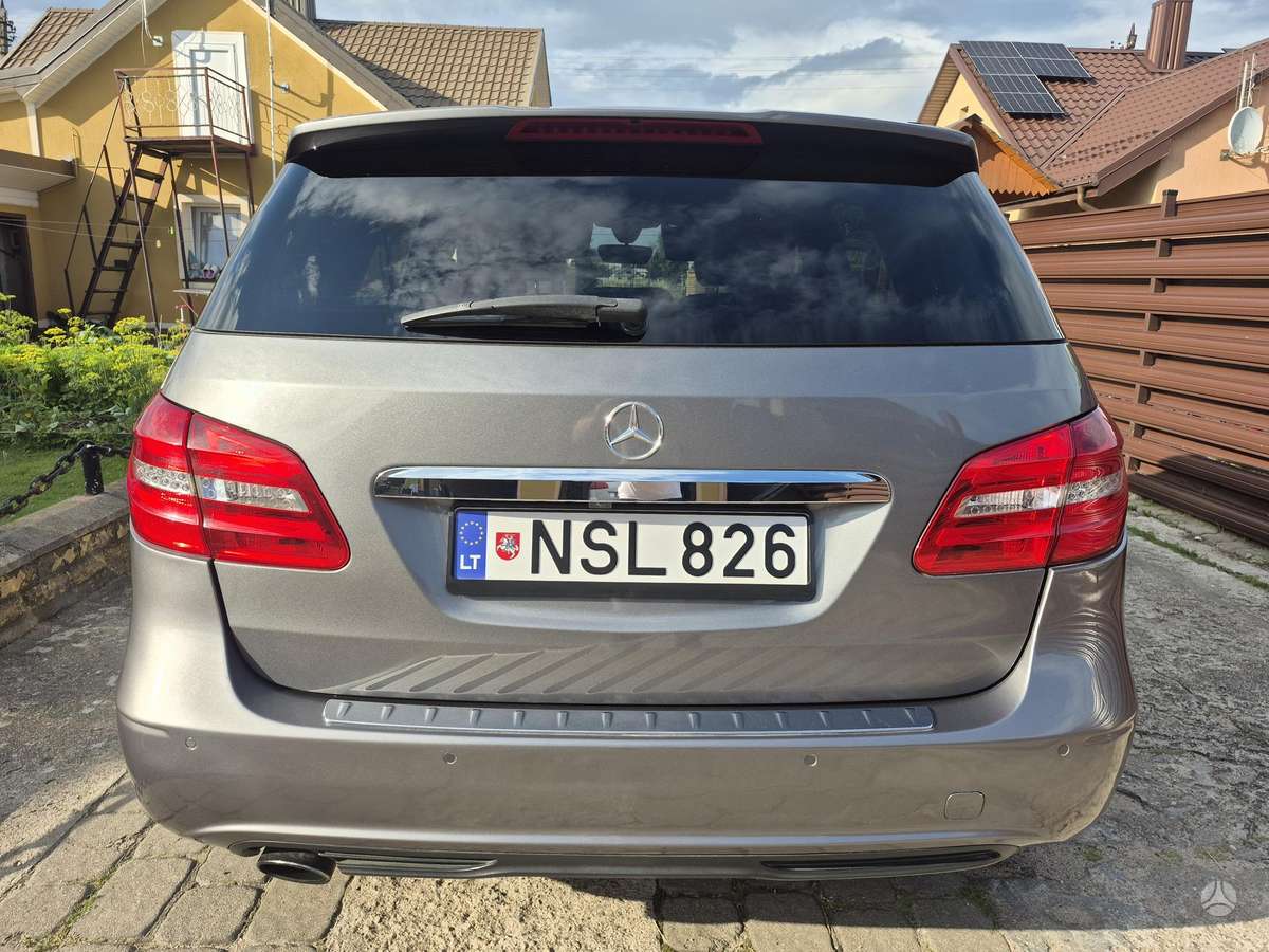 Mercedes-Benz B200, 1.8 l., Минивэн