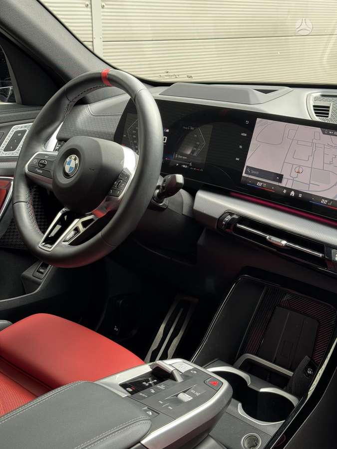 BMW X2, 2.0 l., off-road / crossover