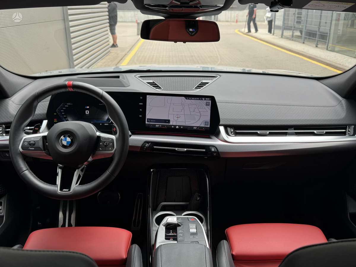 BMW X2, 2.0 l., off-road / crossover