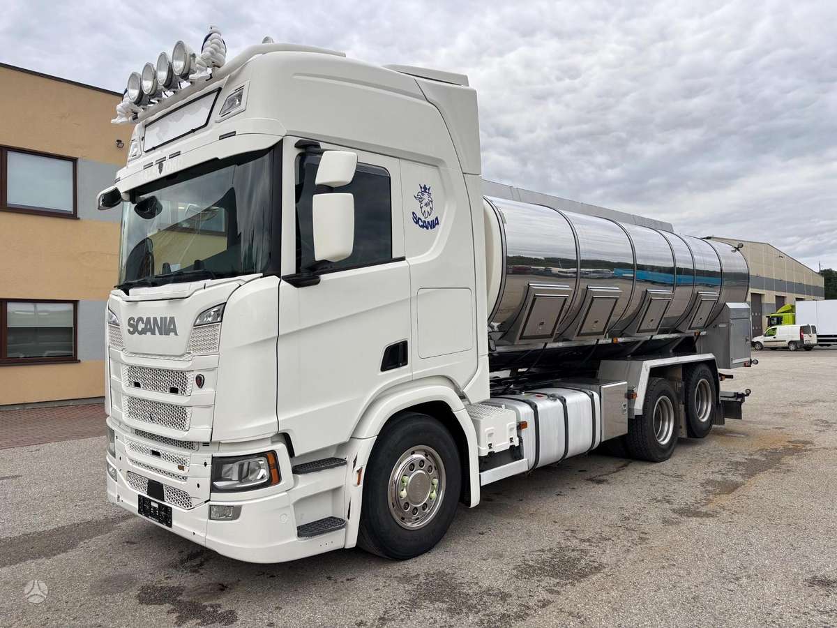 Scania R540, milk trucks