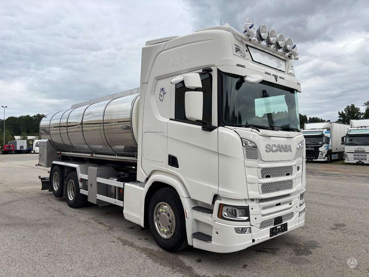 Scania R540, milk trucks