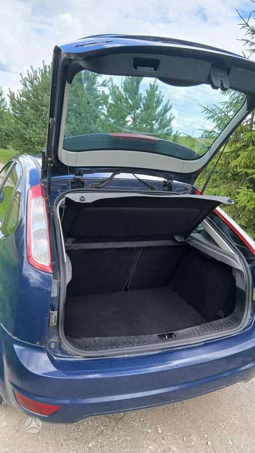 Ford Focus, 1.6 l., hatchback