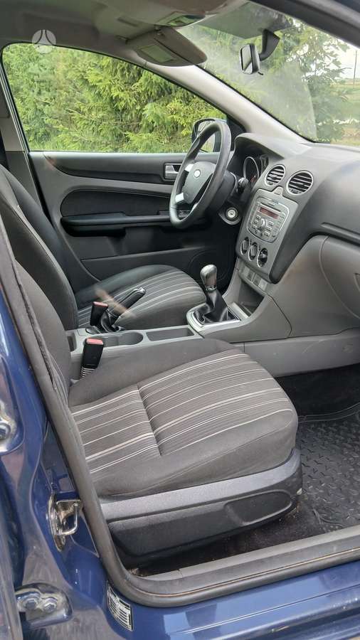 Ford Focus, 1.6 l., hatchback