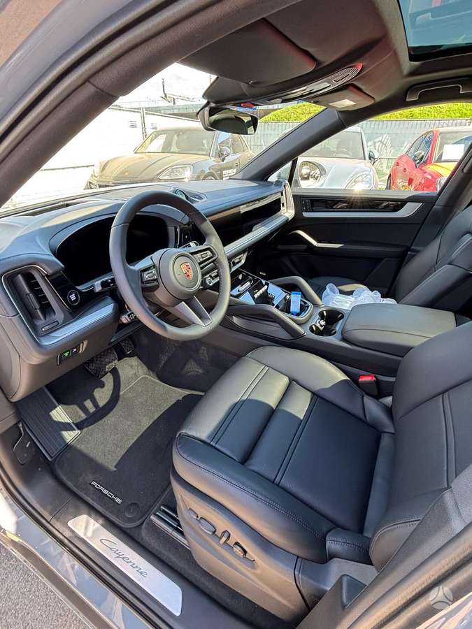 Porsche Cayenne Coupe - 5