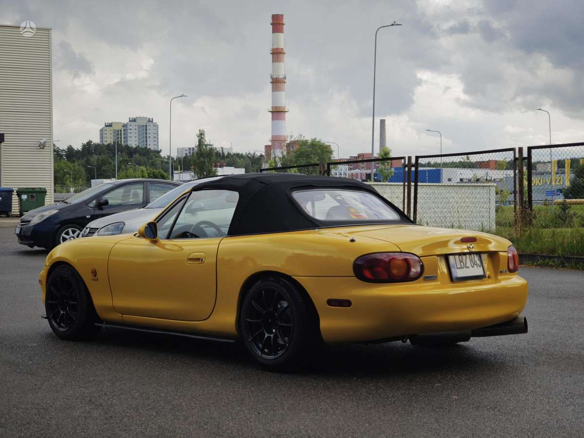 Mazda MX-5, 1.6 l., Кабриолет