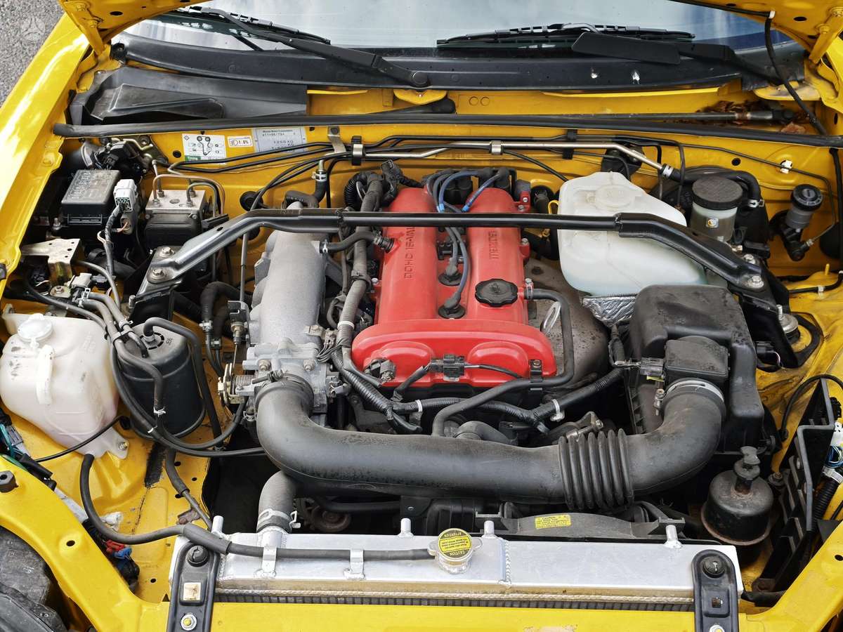 Mazda MX-5, 1.6 l., convertible