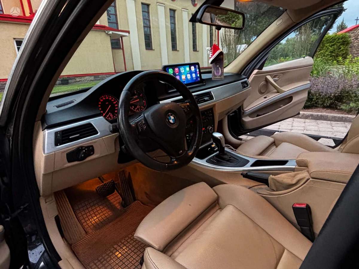 BMW 320, 2.0 l., wagon