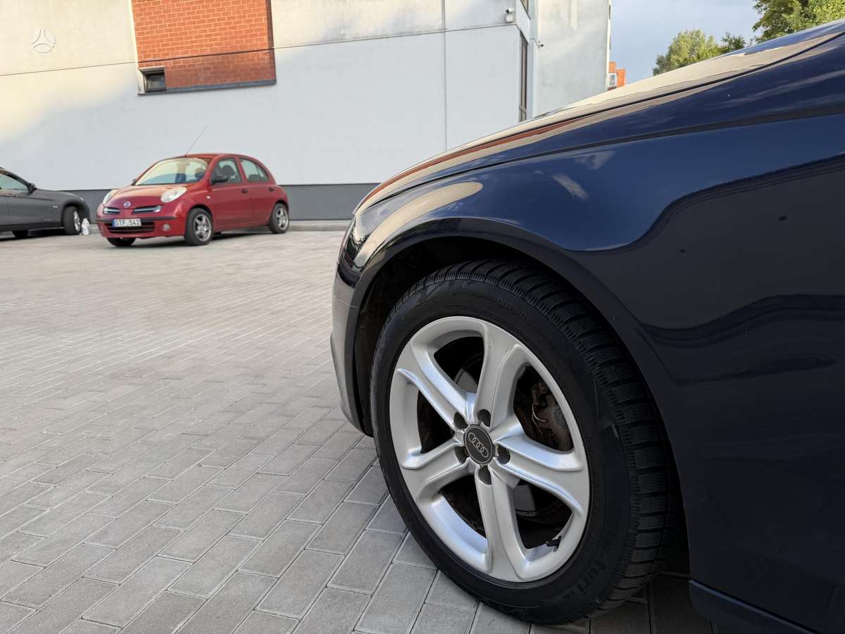 Audi A4, 2.0 l., Седан