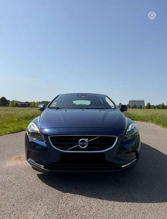 Volvo V40, 2.0 l., hatchback
