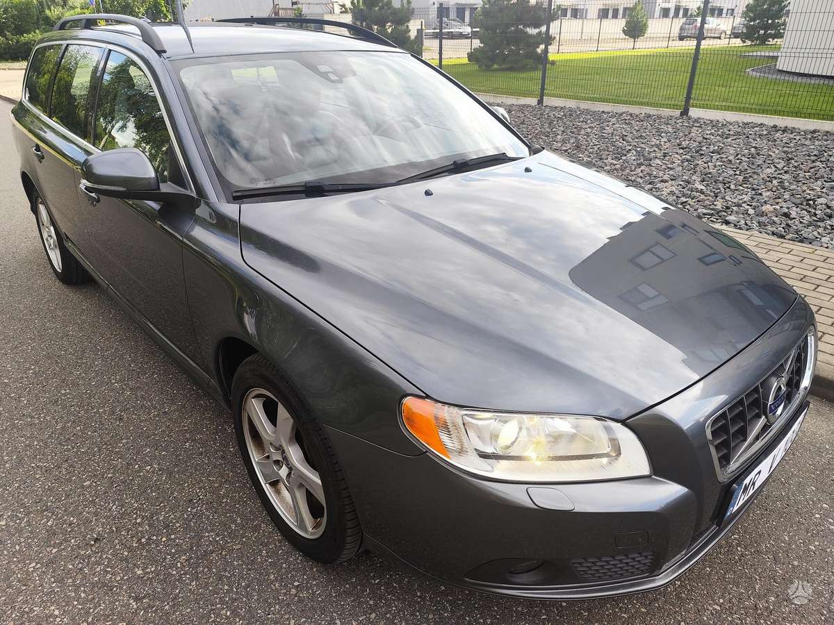 Volvo V70, 2.0 l., Универсал