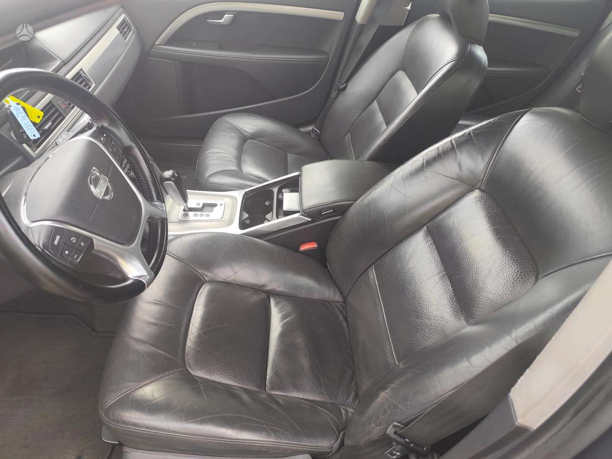 Volvo V70, 2.0 l., wagon