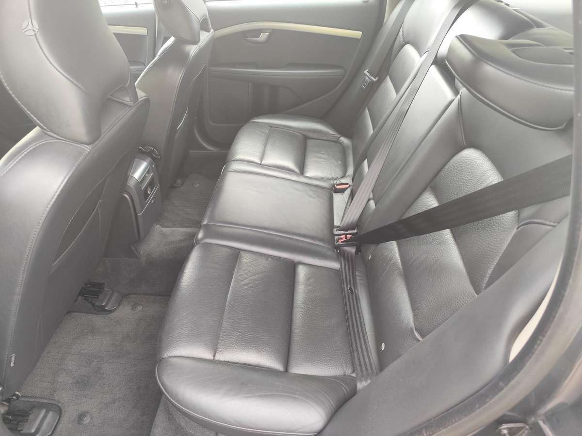 Volvo V70, 2.0 l., Универсал