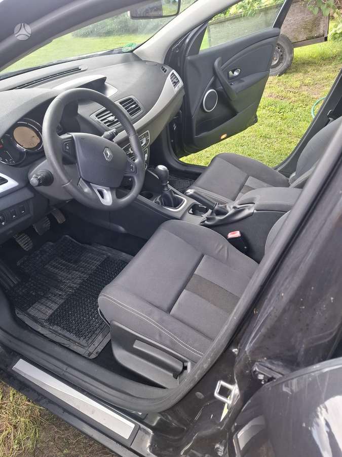 Renault Megane - 5