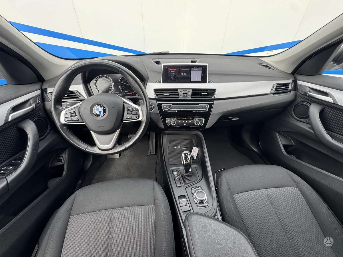 BMW X1, 2.0 l., Хэтчбек
