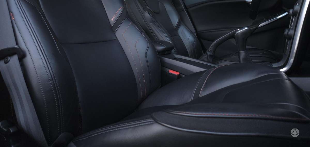 Volvo V40, 2.0 l., hatchback