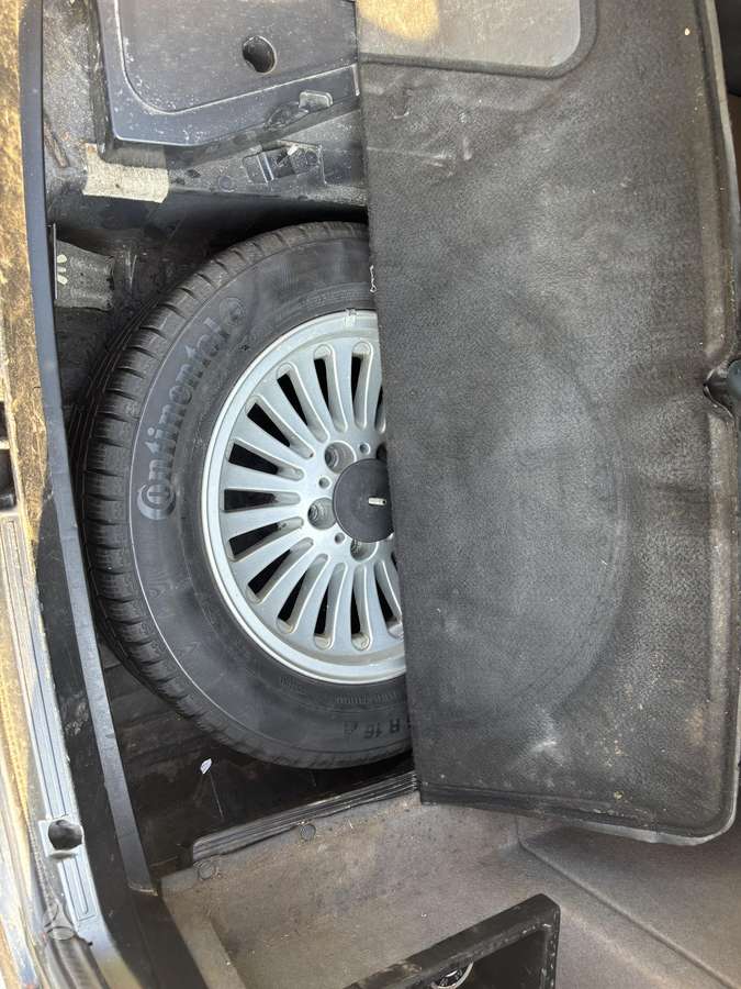 BMW 520, 2.0 l., Седан