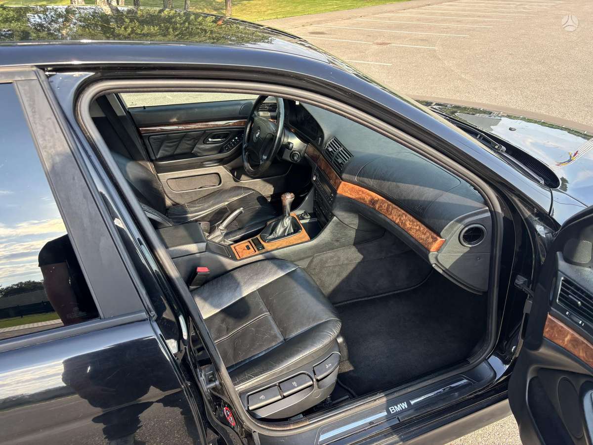 BMW 520, 2.0 l., Седан