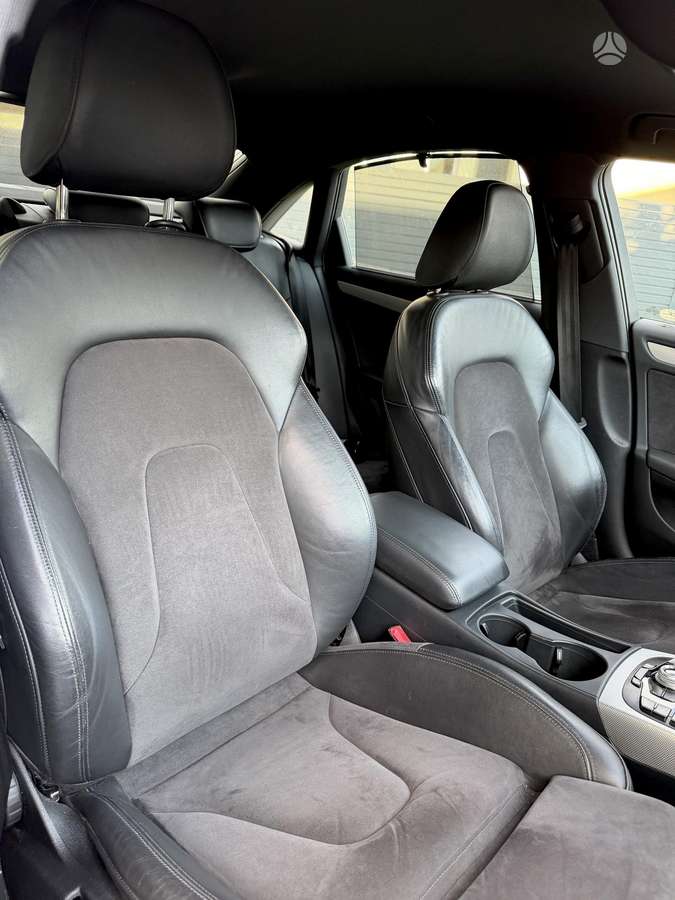 Audi A4, 2.0 l., Седан