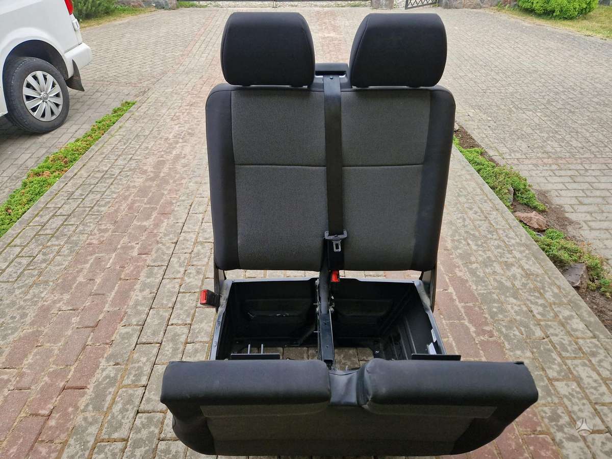 Volkswagen Transporter variklio detalės