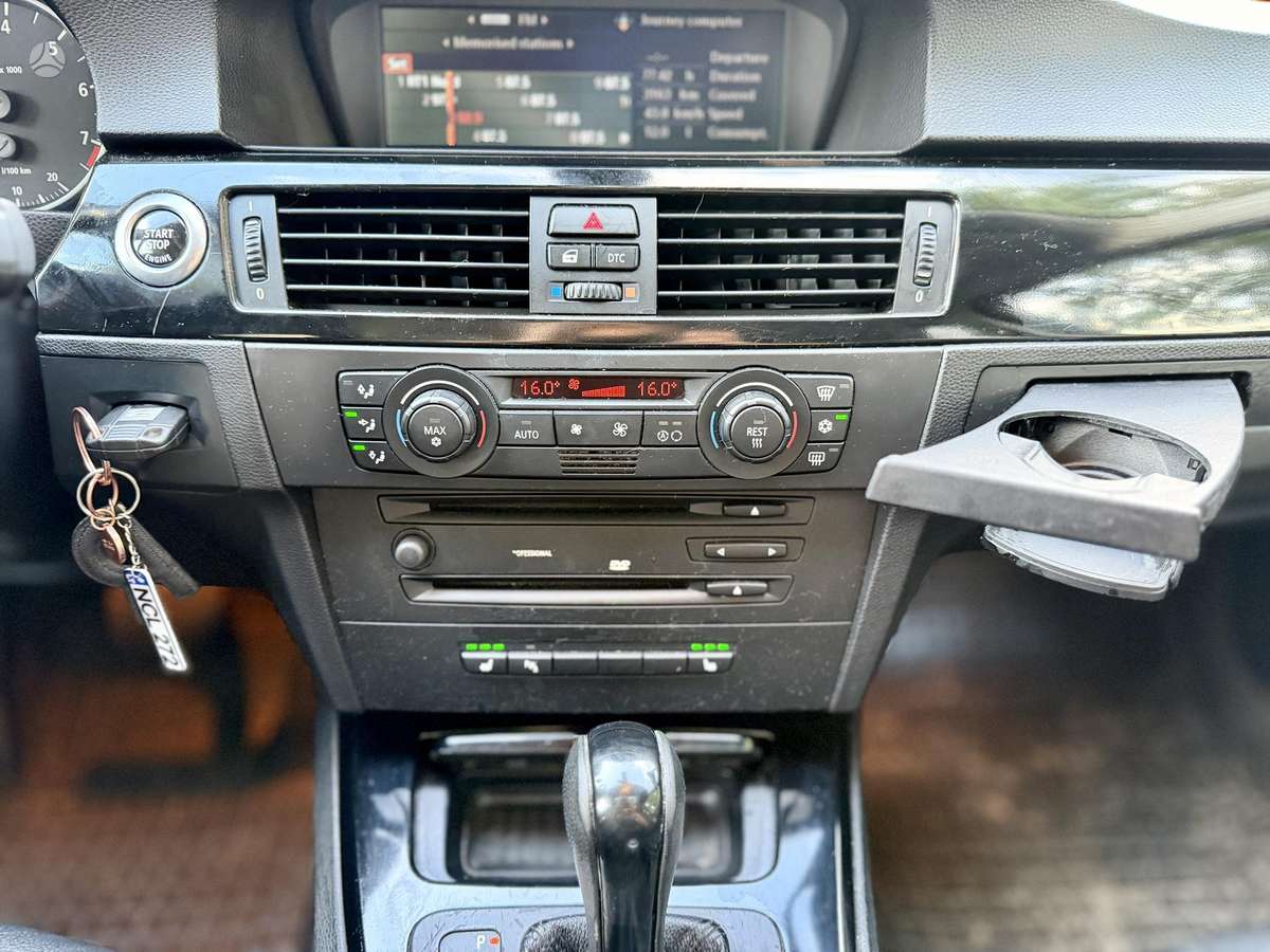 BMW 325, 2.5 l., Седан