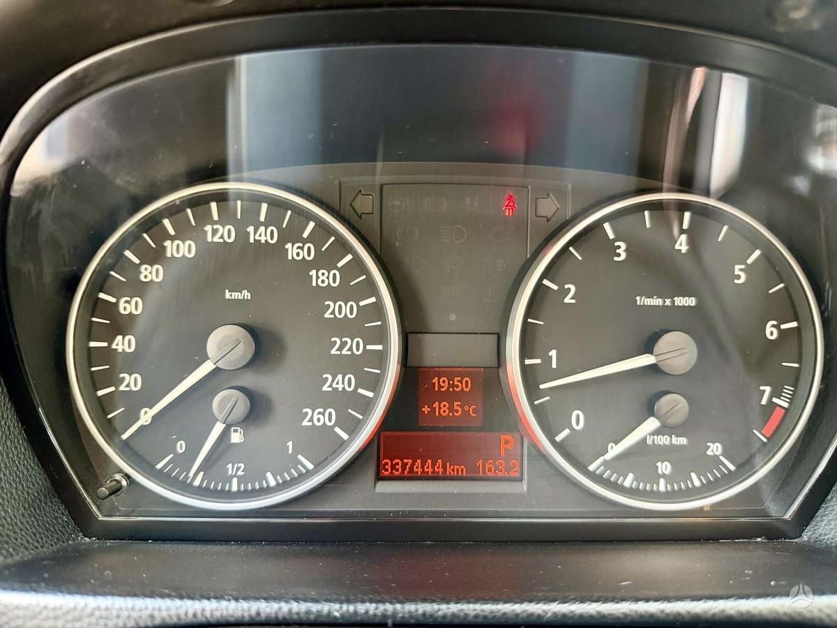 BMW 325, 2.5 l., Седан