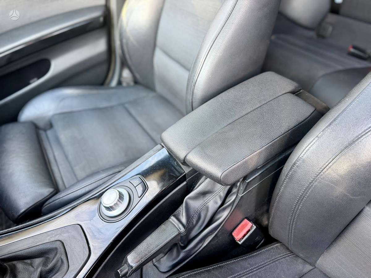 BMW 325, 2.5 l., Седан