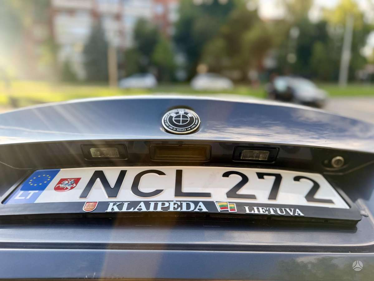 BMW 325, 2.5 l., Седан