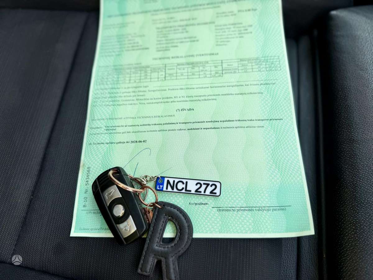 BMW 325, 2.5 l., Седан