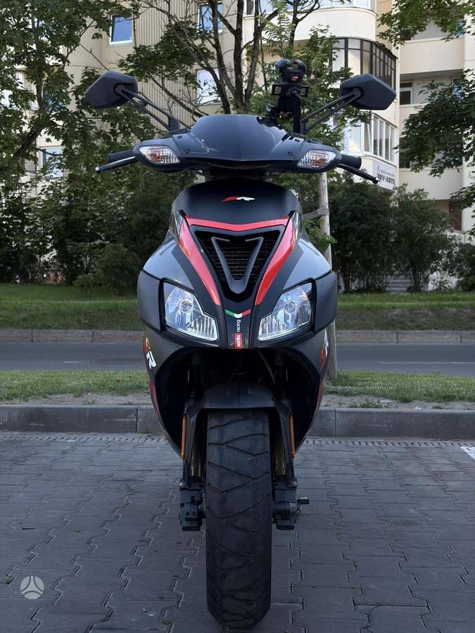 Aprilia SR 49cc, scooters / mopeds
