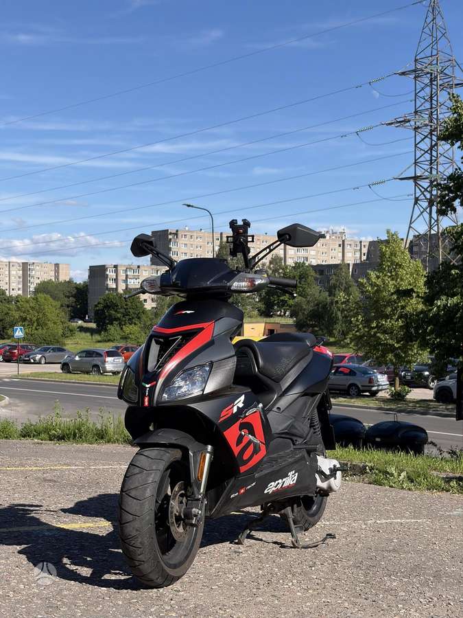 Aprilia SR 49cc, scooters / mopeds