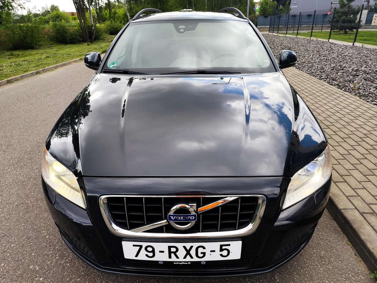 Volvo V70, 2.0 l., Универсал