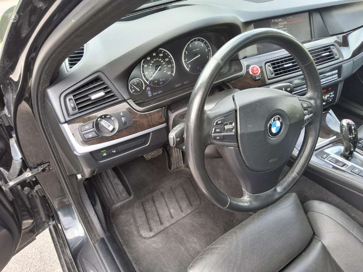 BMW 535, 3.0 l., Седан