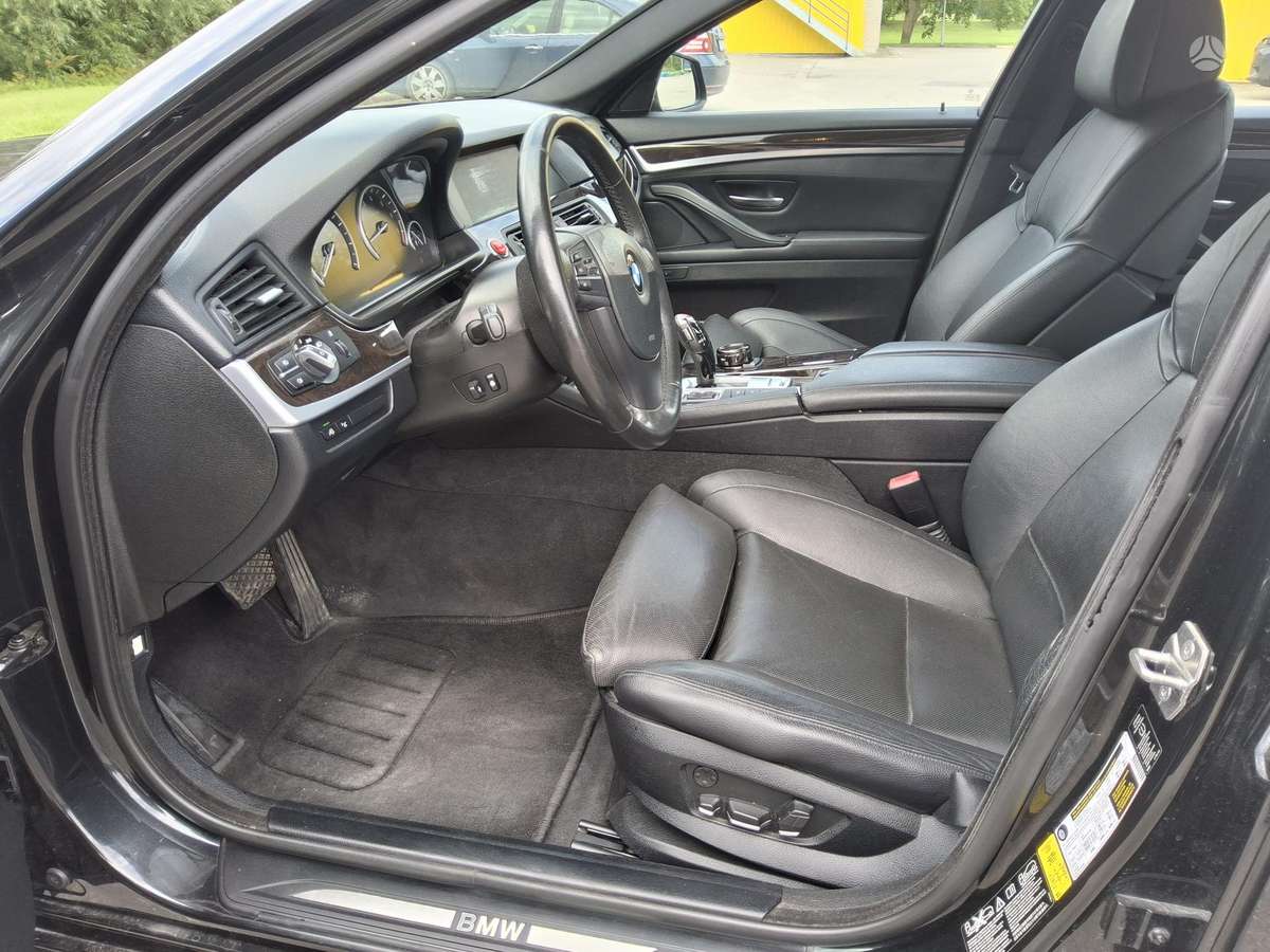 BMW 535, 3.0 l., Седан
