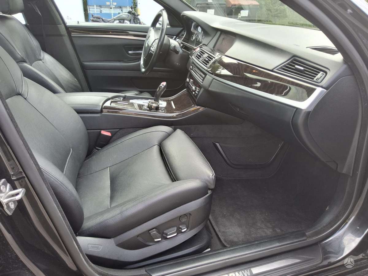 BMW 535, 3.0 l., Седан