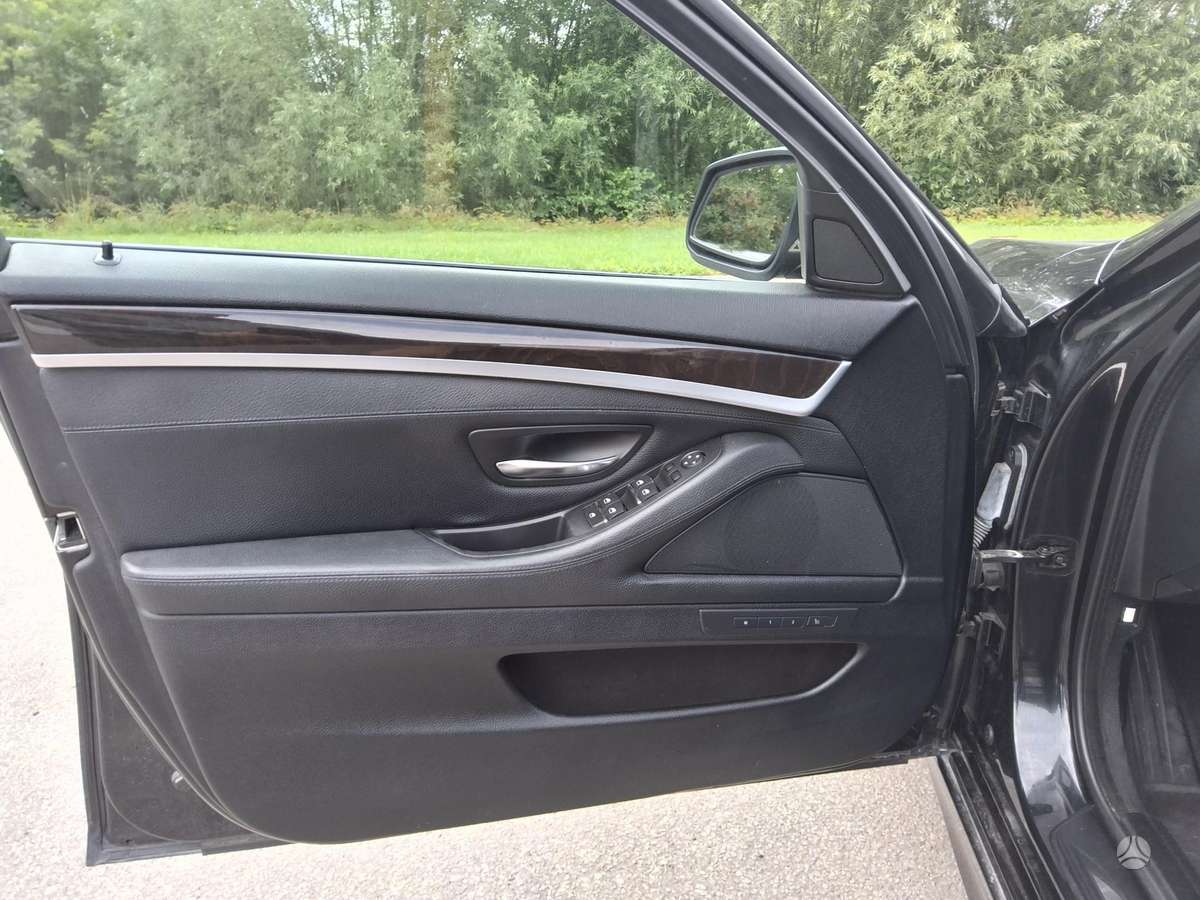 BMW 535, 3.0 l., Седан