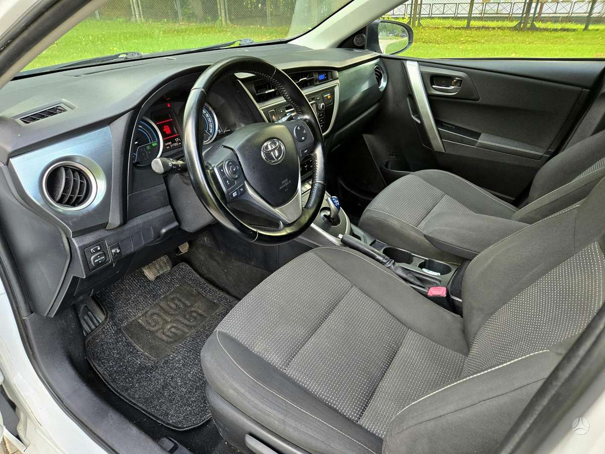 Toyota Auris - 6