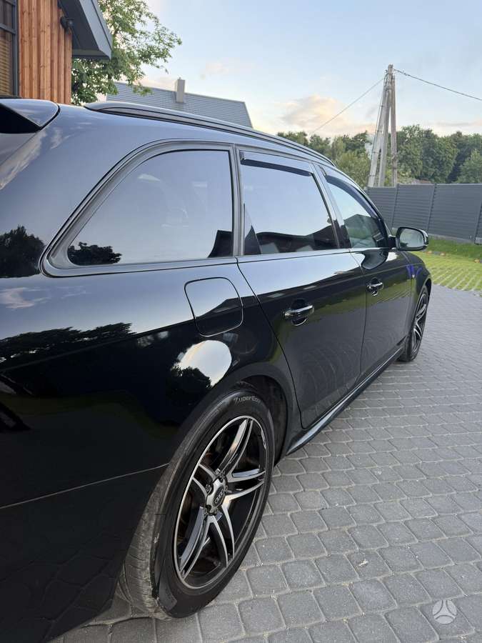 Audi A4, 2.0 l., universalas