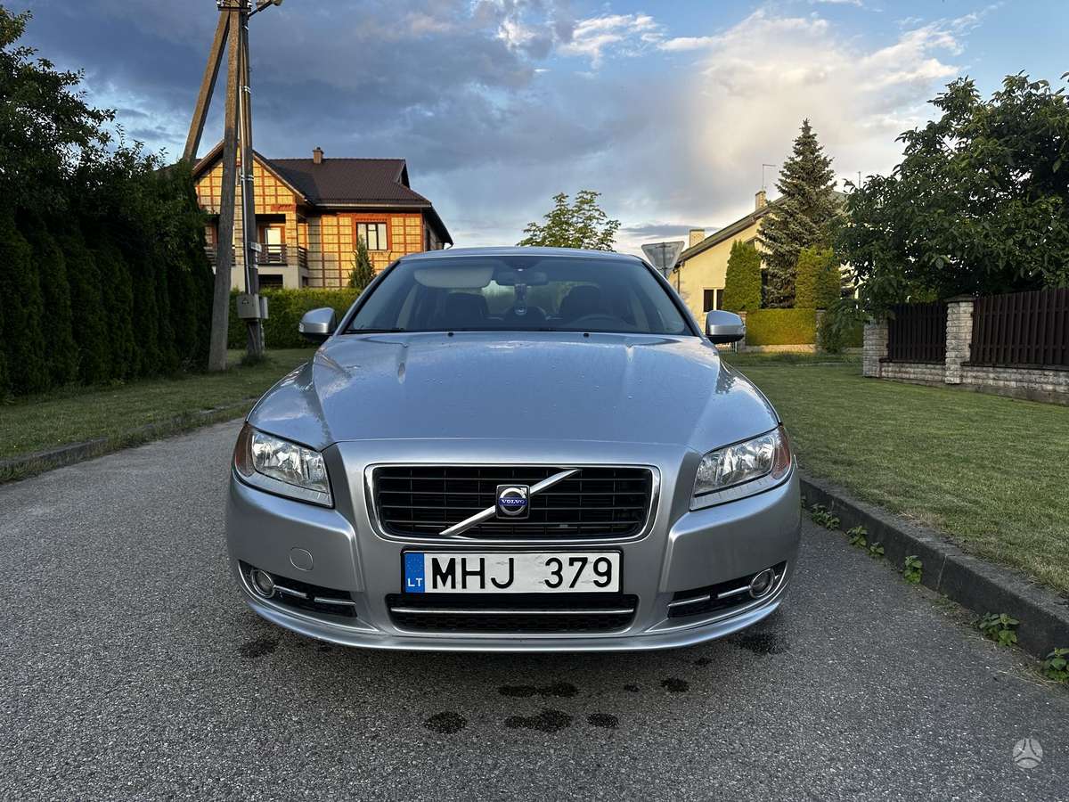Volvo S80, 2.4 l., Седан