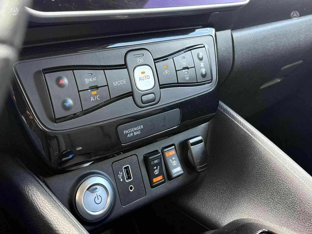 Nissan Leaf, 62 kWh, hatchback