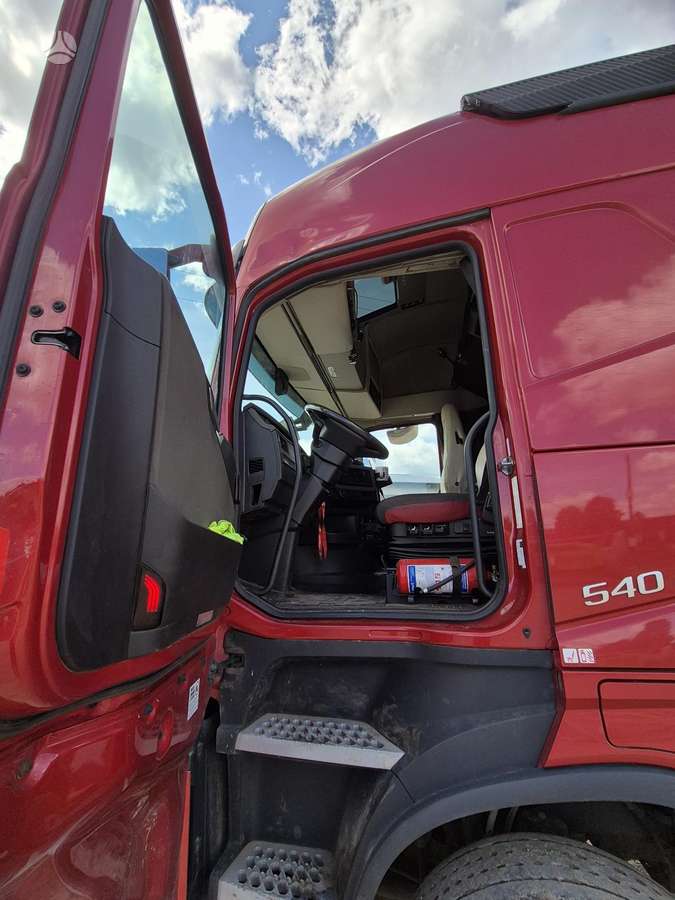 Volvo FH540, timber trucks