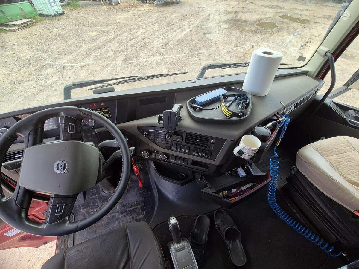 Volvo FH540, timber trucks