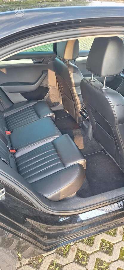 Skoda Superb, 1.8 l., hatchback